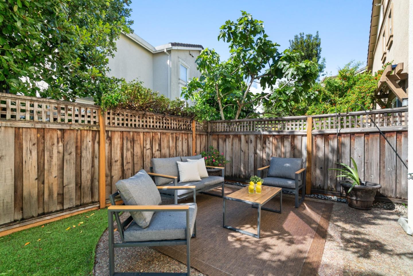 510 Sandlewood Street