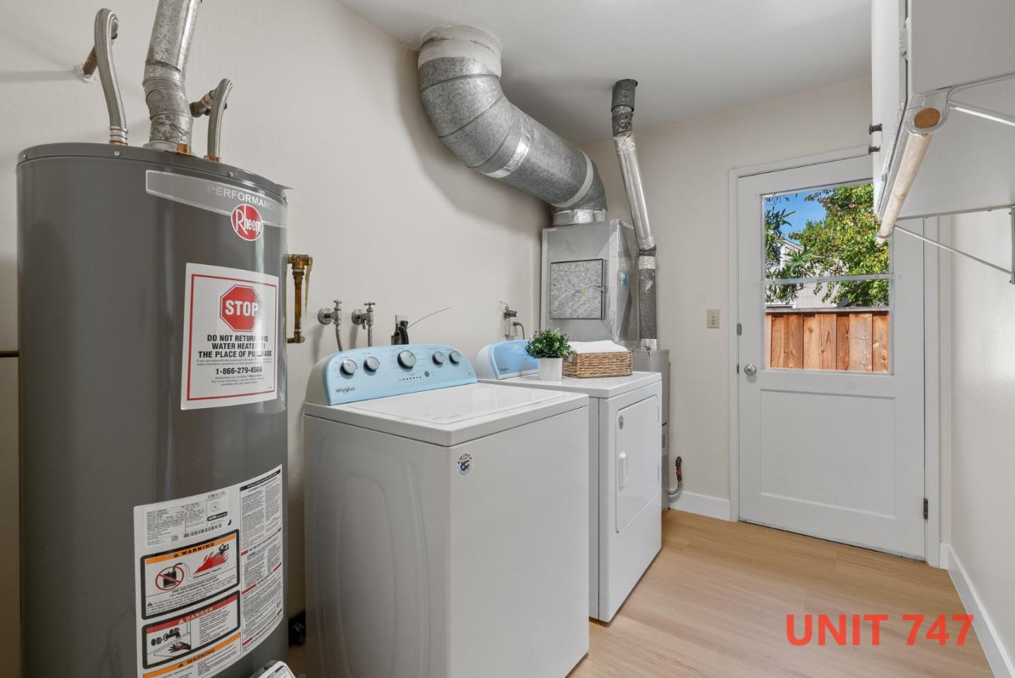 747-749 Rainbow Drive