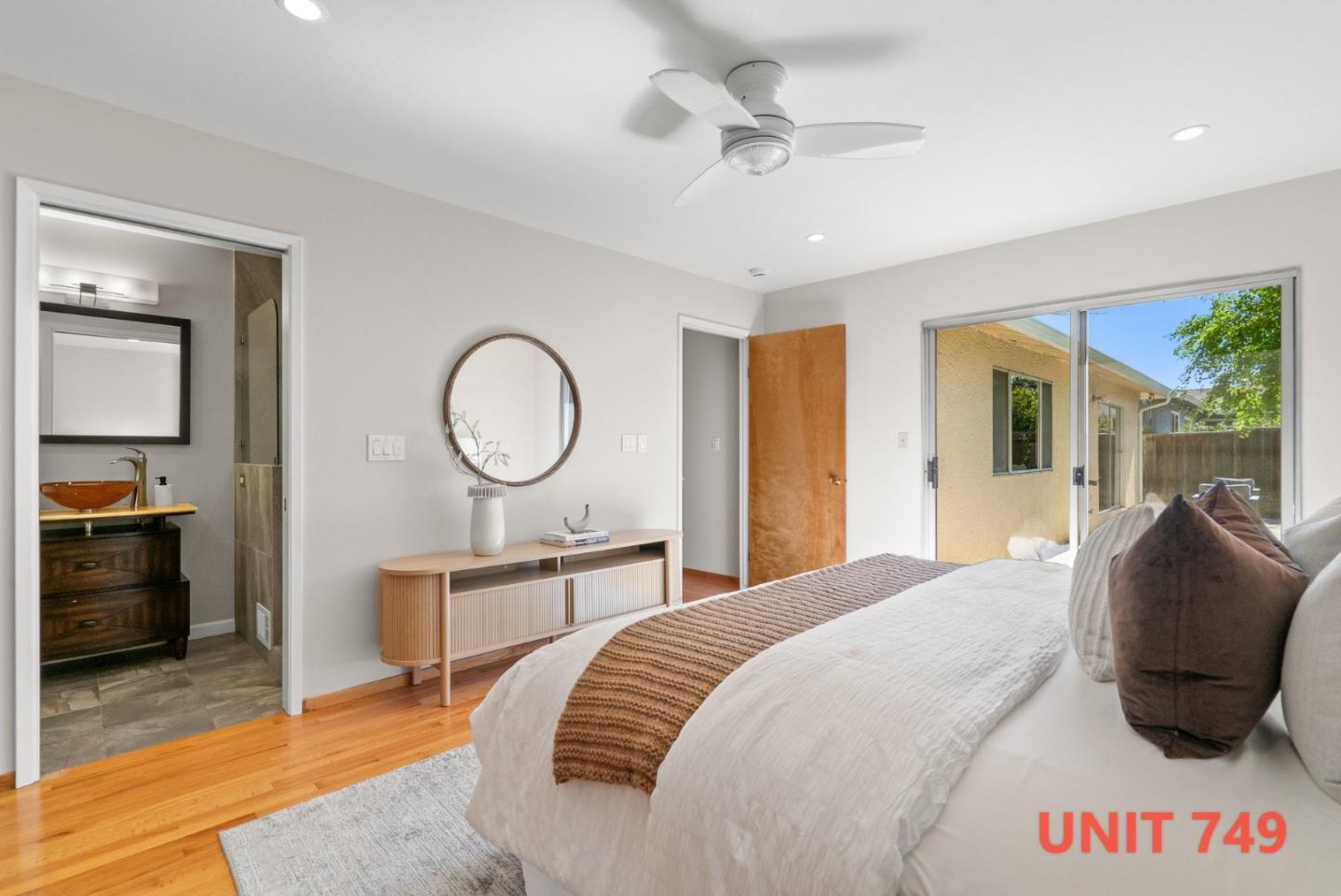 747-749 Rainbow Drive