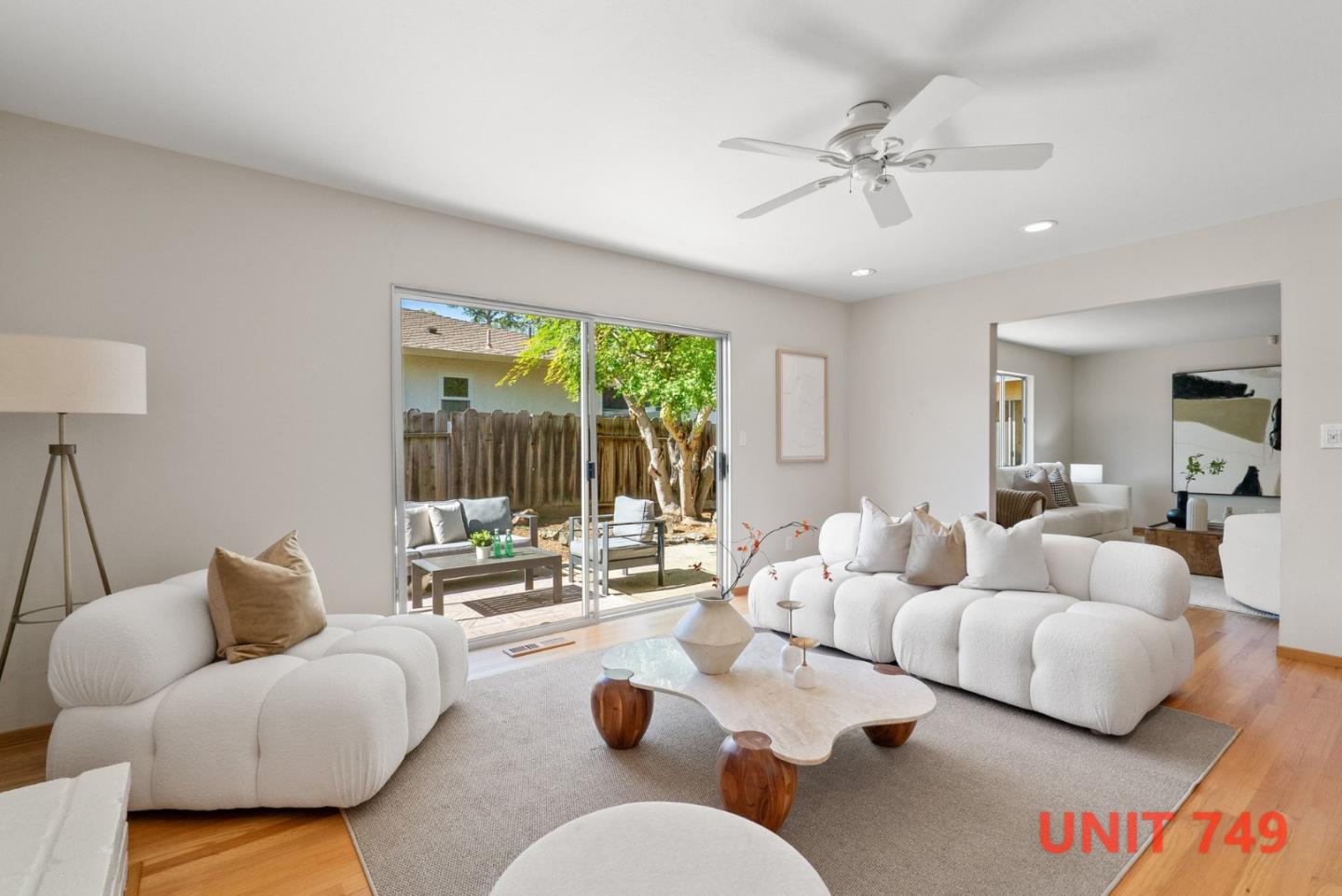 747-749 Rainbow Drive