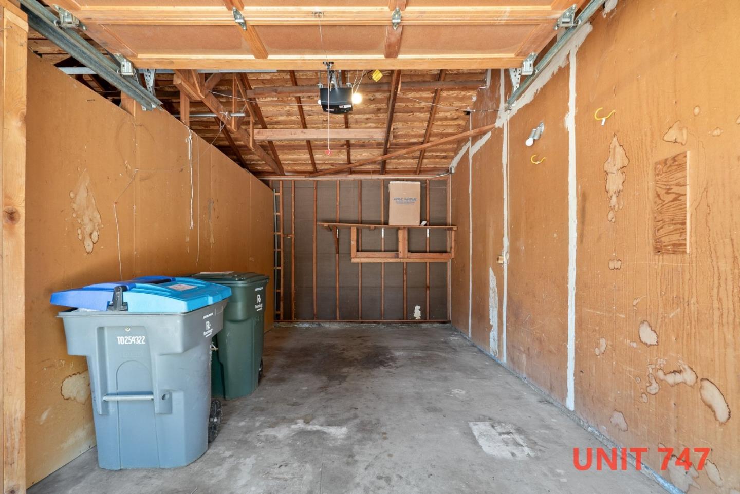 747-749 Rainbow Drive