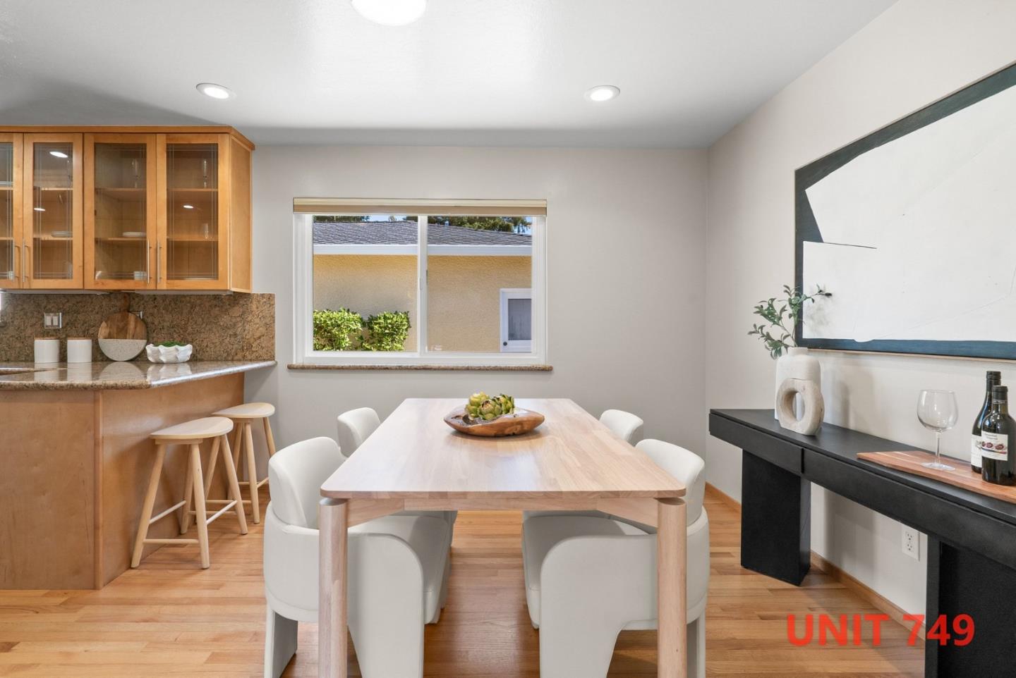 747-749 Rainbow Drive