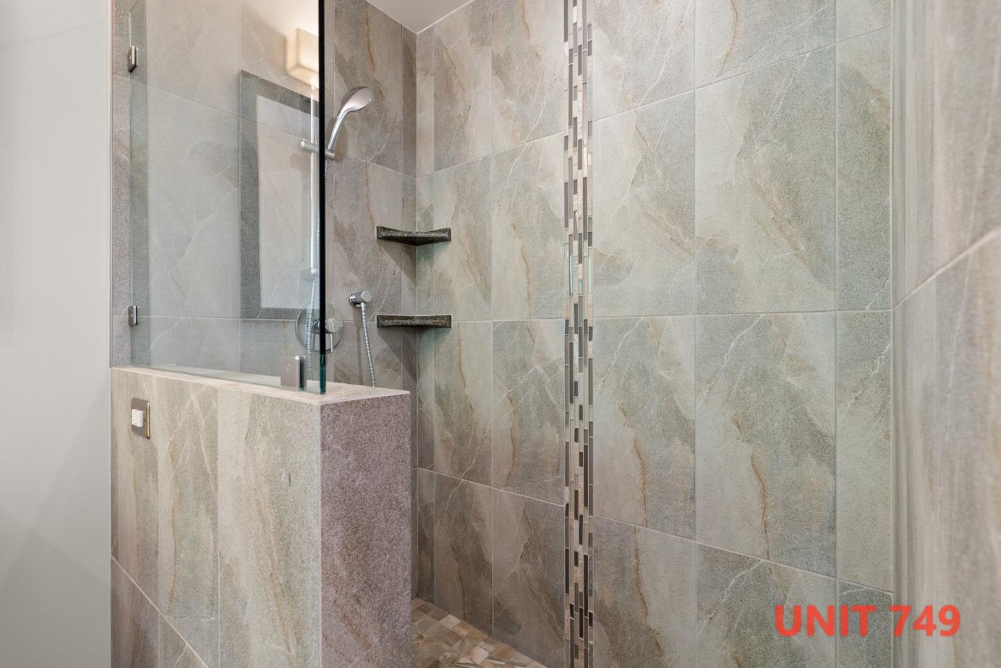 747-749 Rainbow Drive