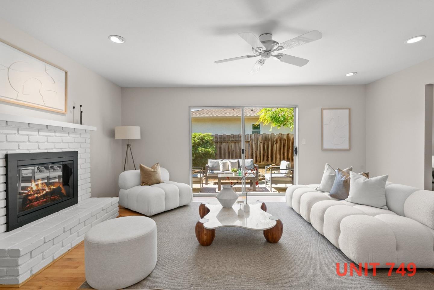 747-749 Rainbow Drive