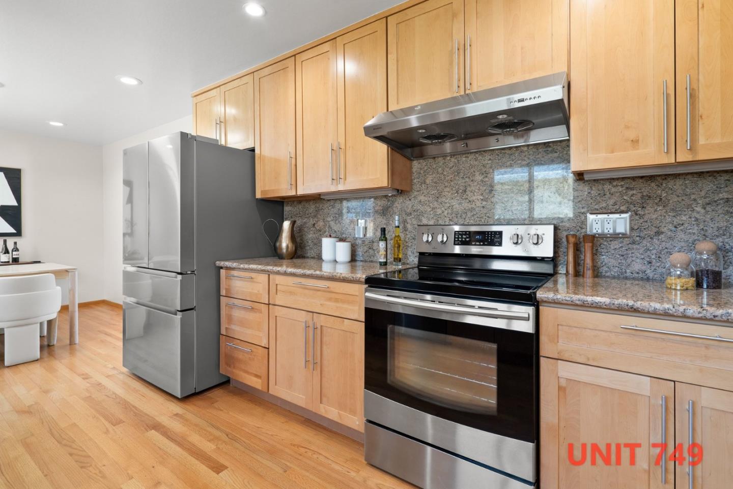 747-749 Rainbow Drive