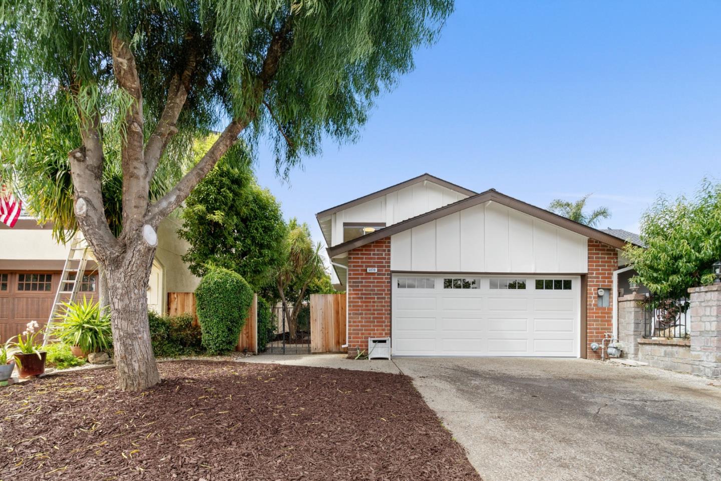 5070 Abbotford Court