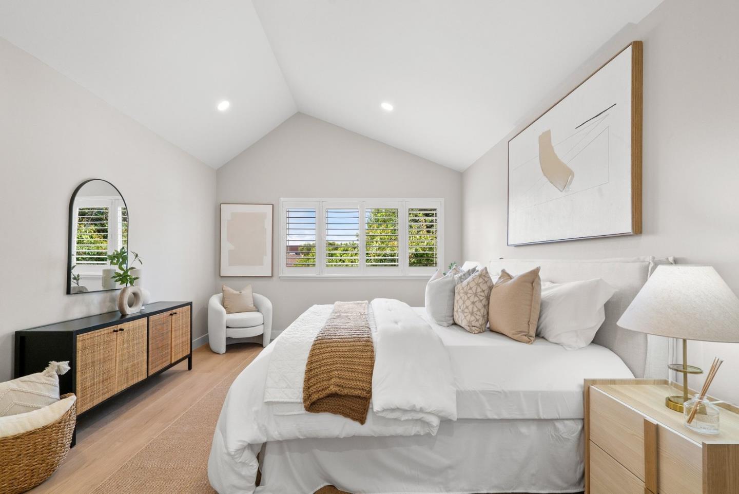 5070 Abbotford Court