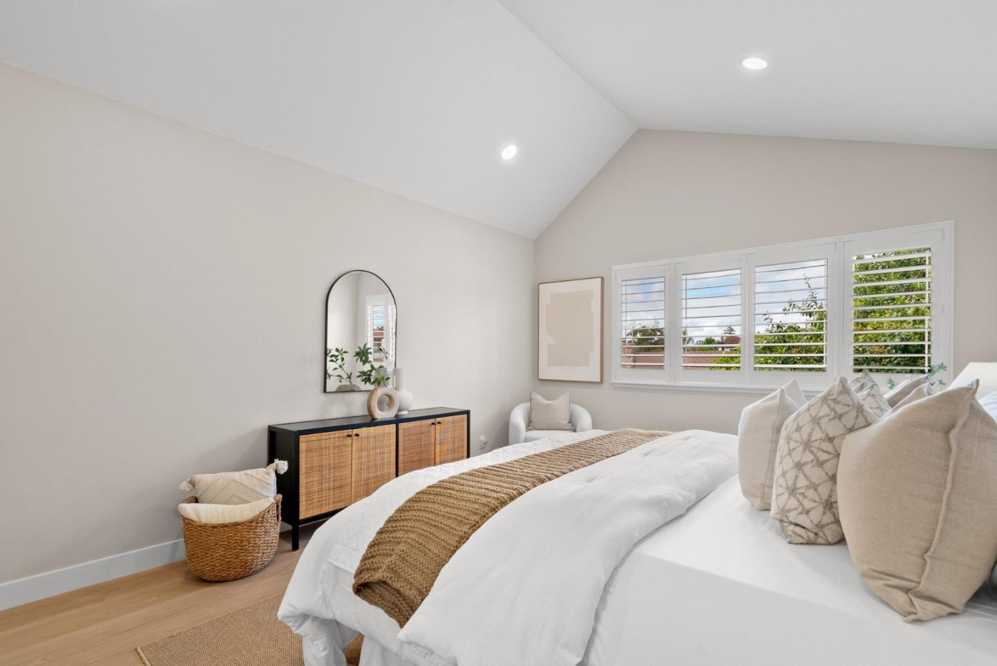 5070 Abbotford Court