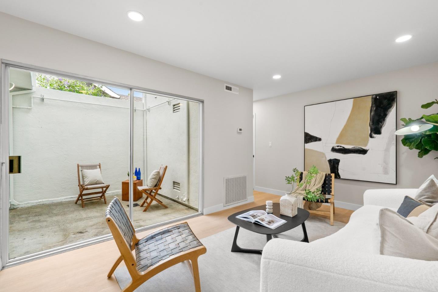 5070 Abbotford Court