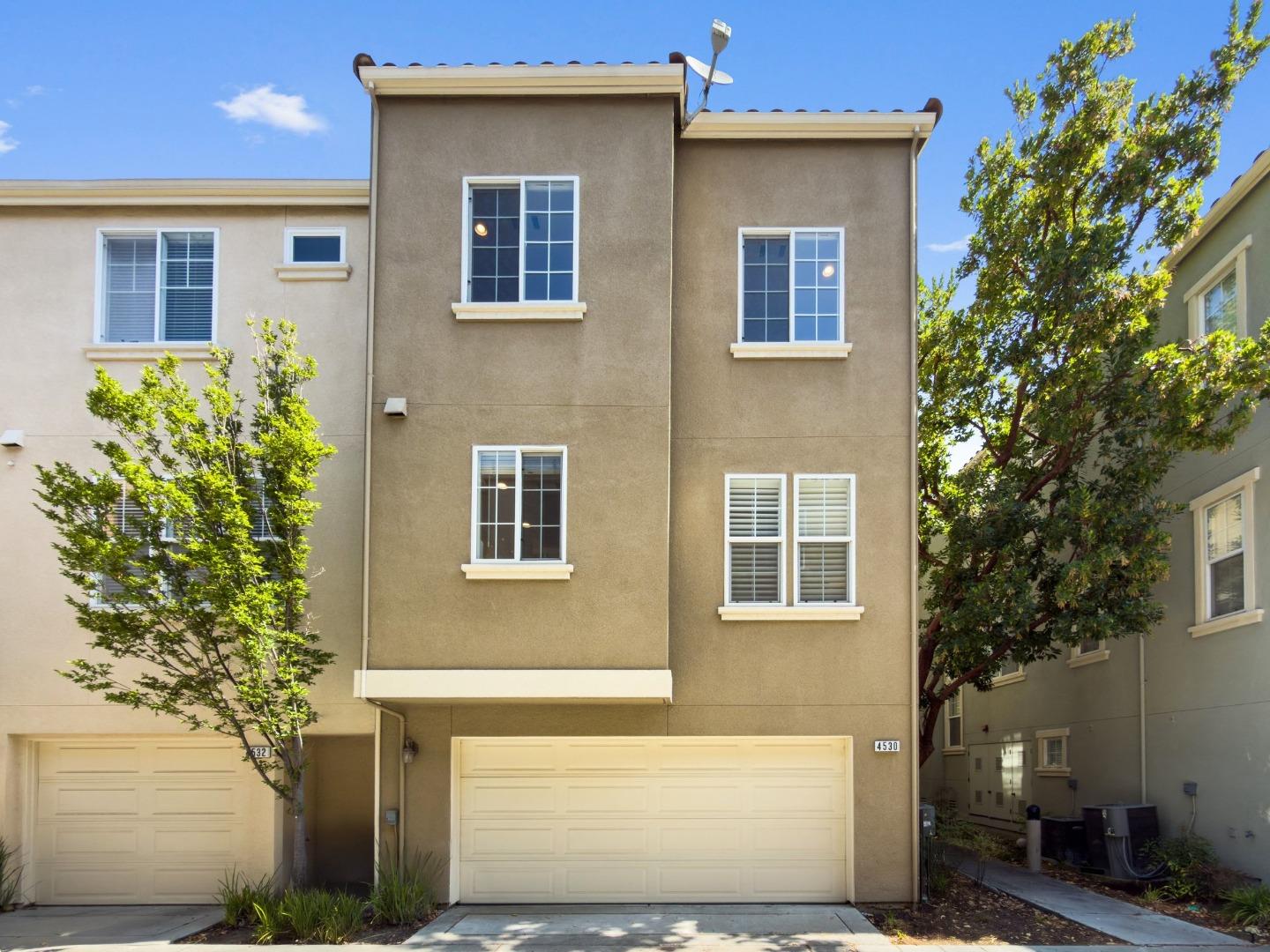 4530 Laird CIR
