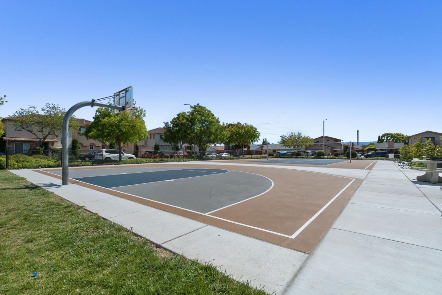 2230 Esperanca AVE