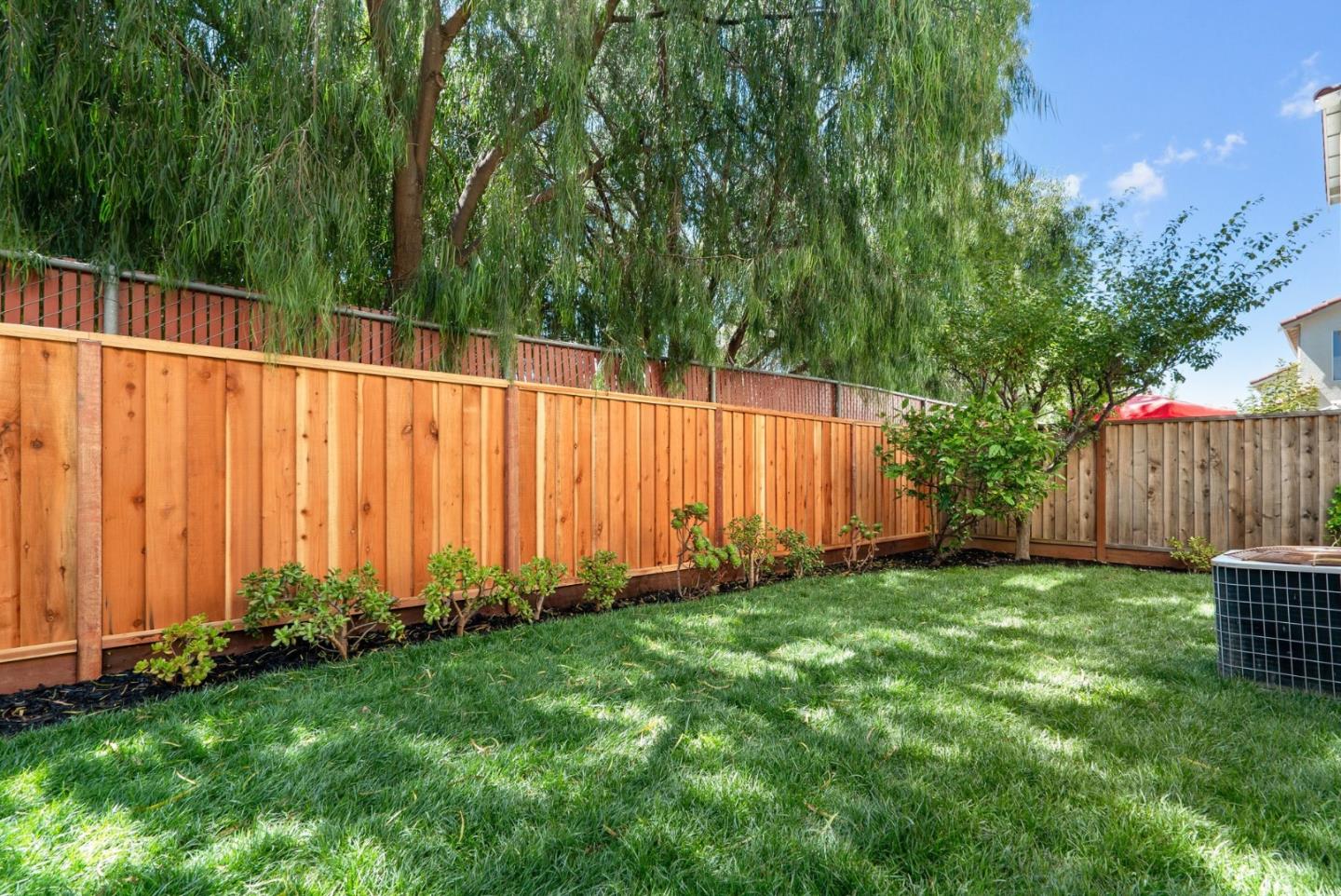 2230 Esperanca AVE