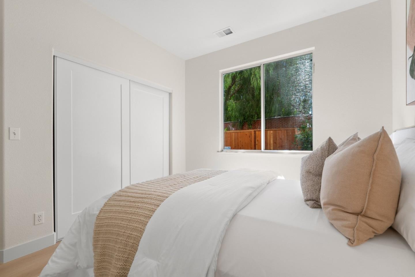 2230 Esperanca AVE