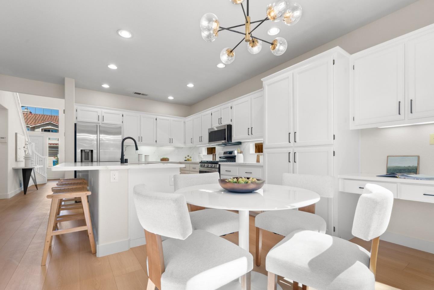 2230 Esperanca AVE