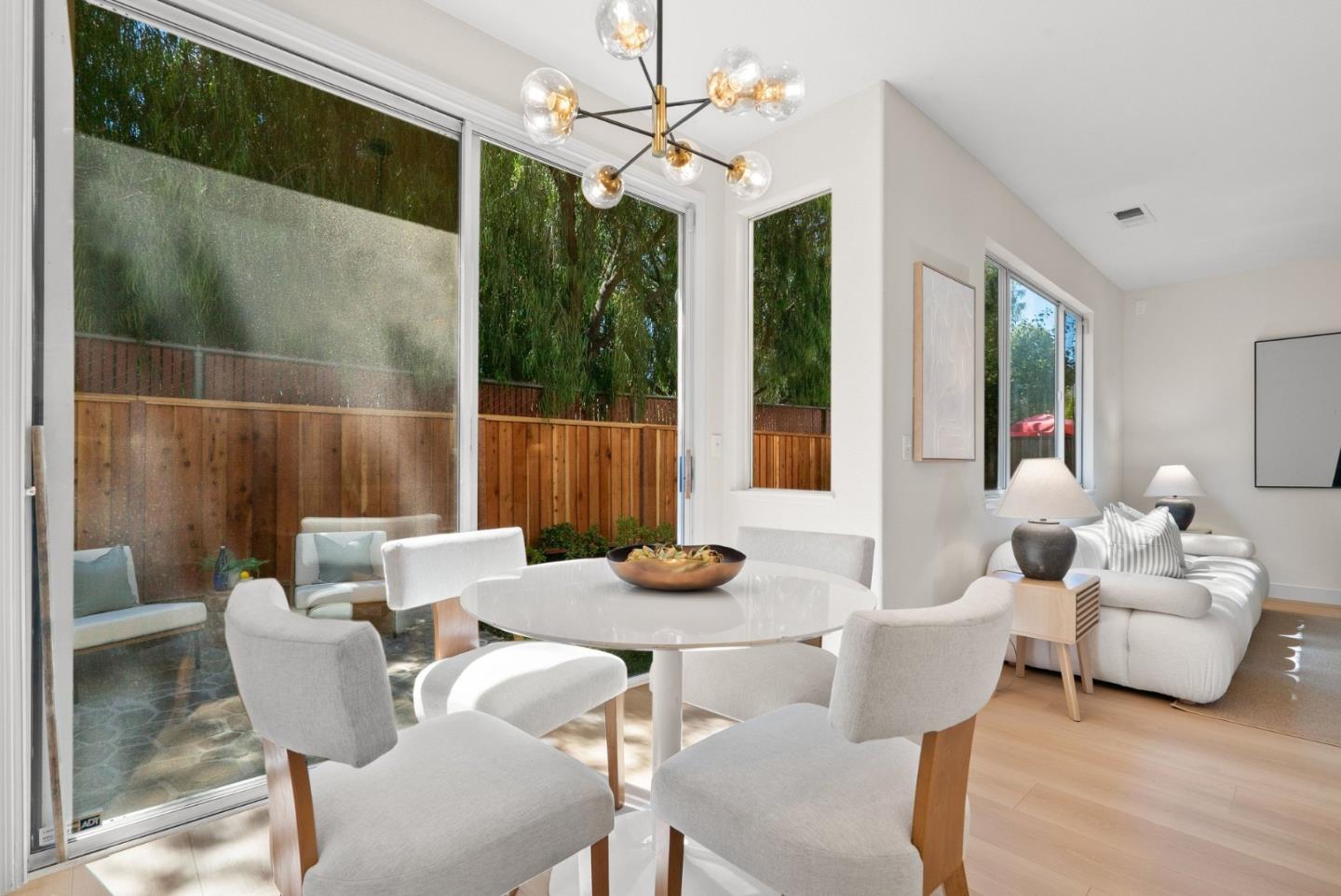 2230 Esperanca AVE