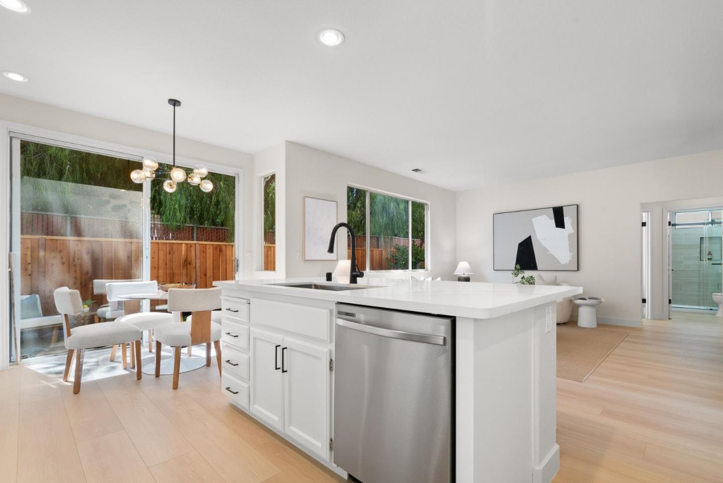 2230 Esperanca AVE
