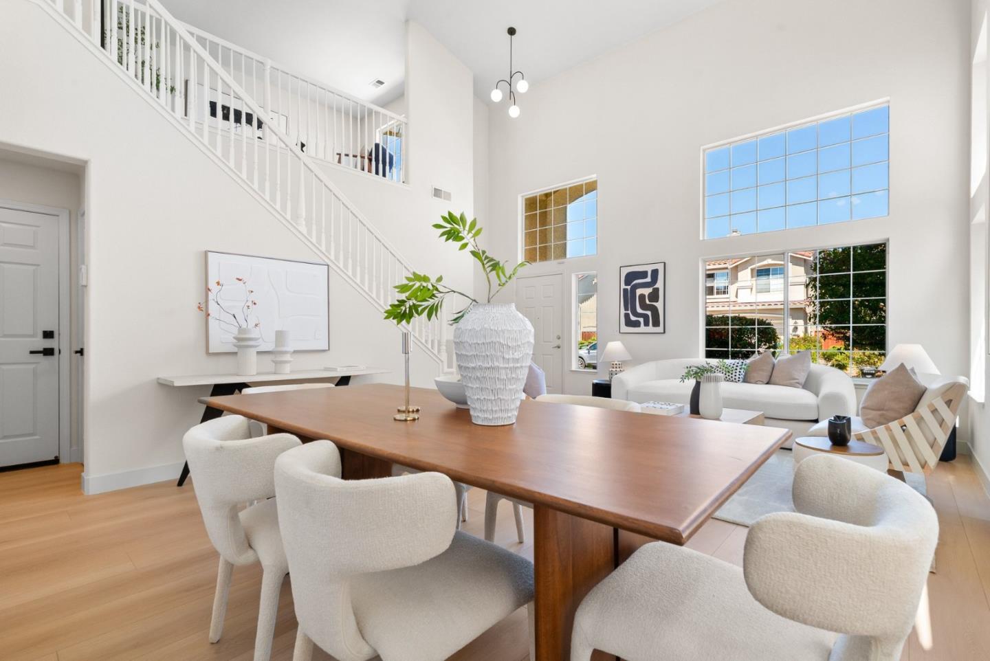2230 Esperanca AVE