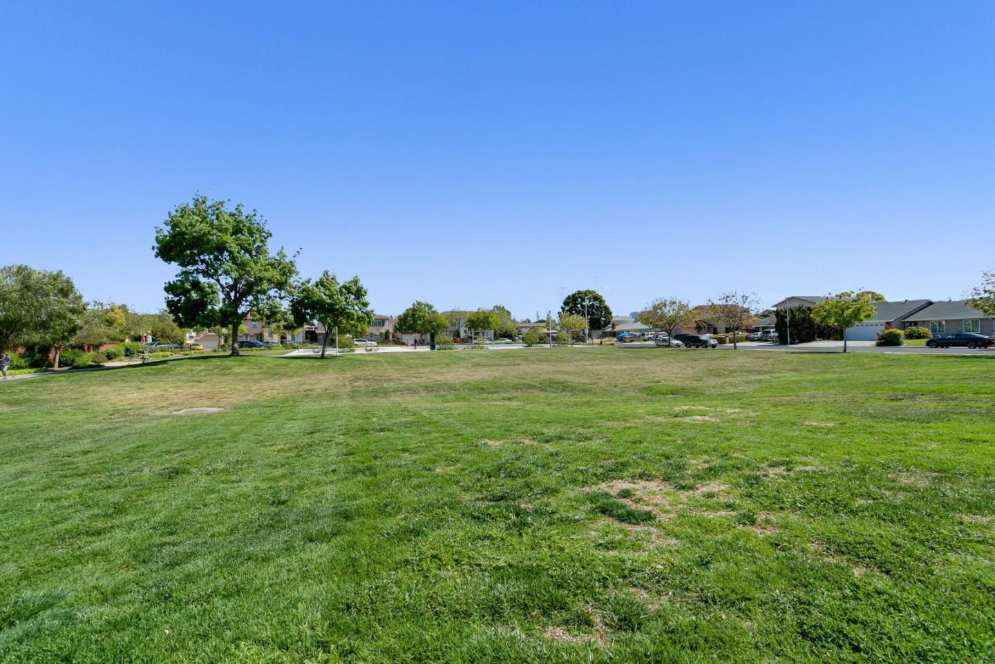 2230 Esperanca AVE