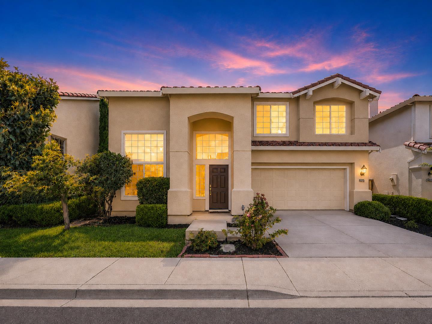 2230 Esperanca AVE