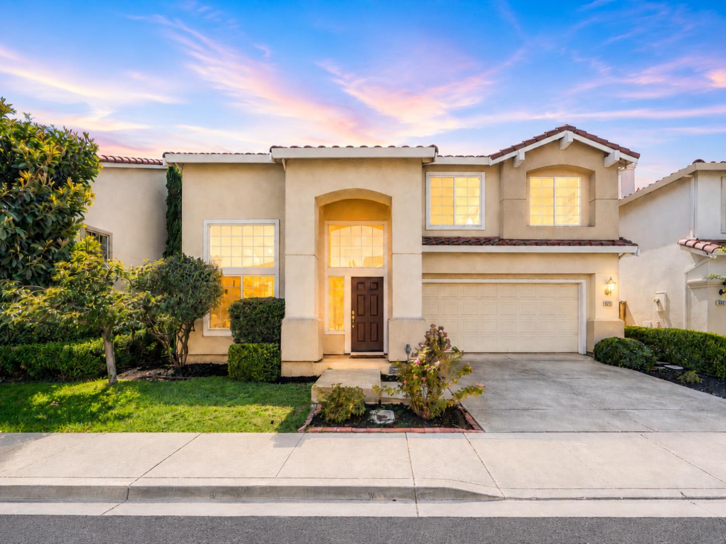2230 Esperanca AVE