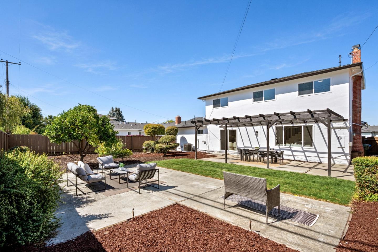3282 Loma Alta DR