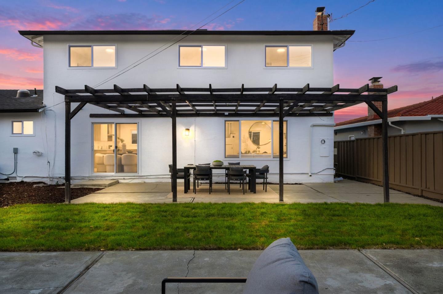 3282 Loma Alta DR