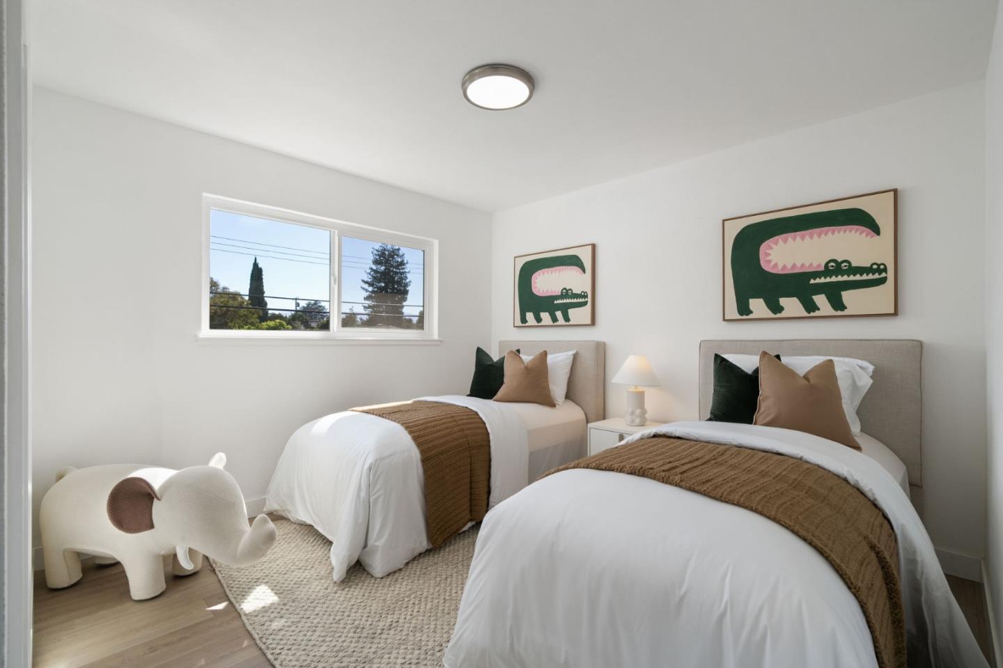 3282 Loma Alta DR