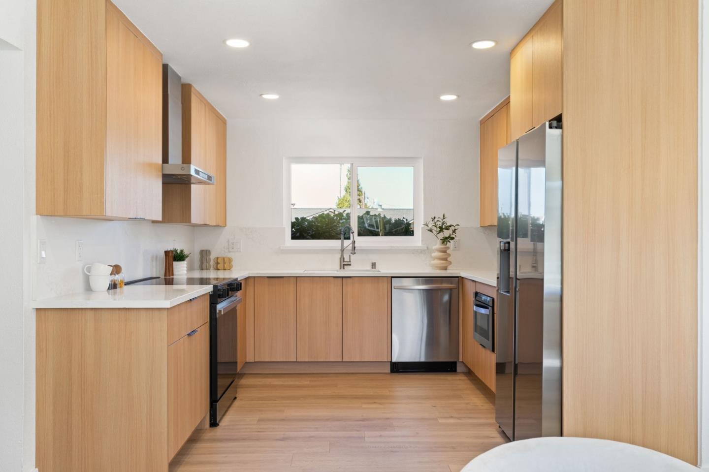 3282 Loma Alta DR