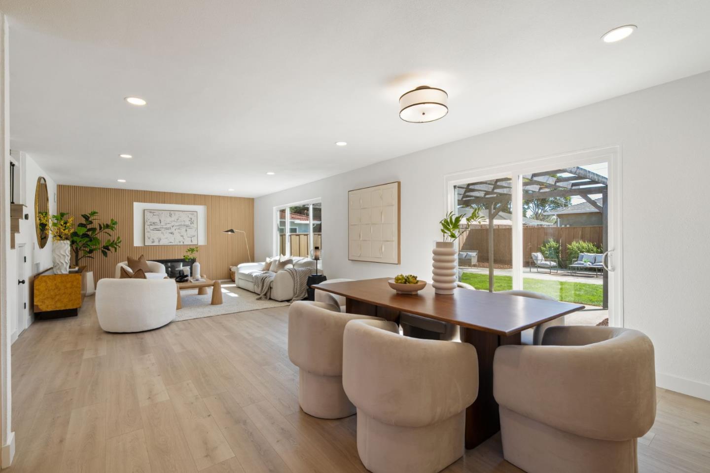 3282 Loma Alta DR