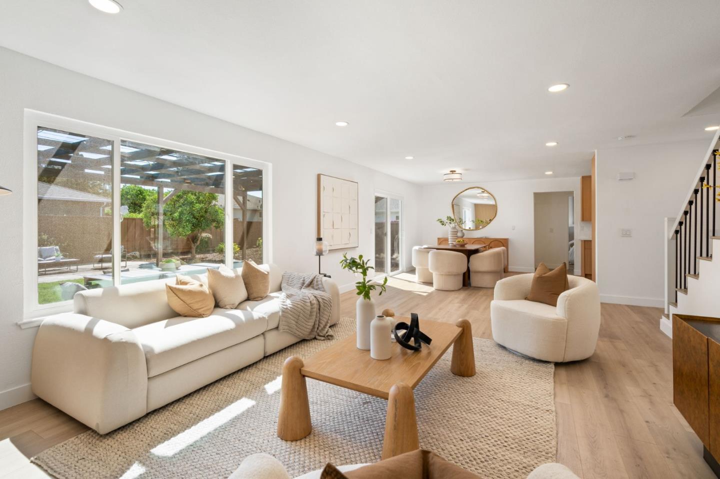3282 Loma Alta DR