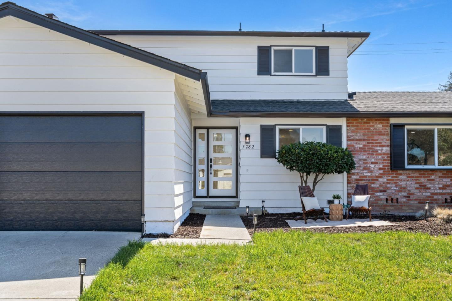3282 Loma Alta DR