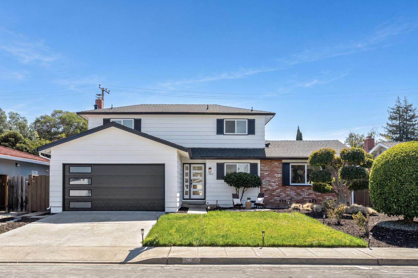 3282 Loma Alta DR