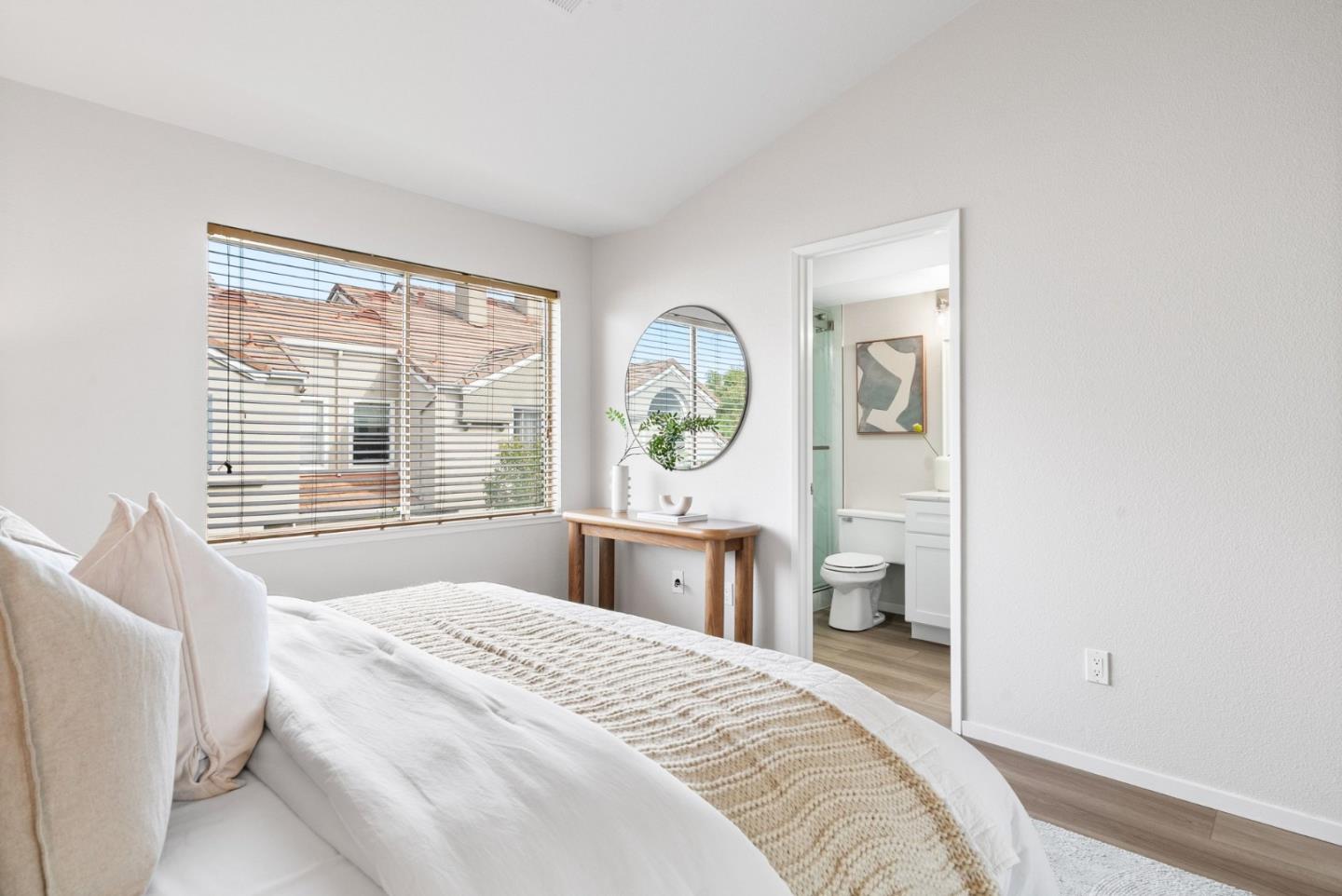 4042 Rio CT