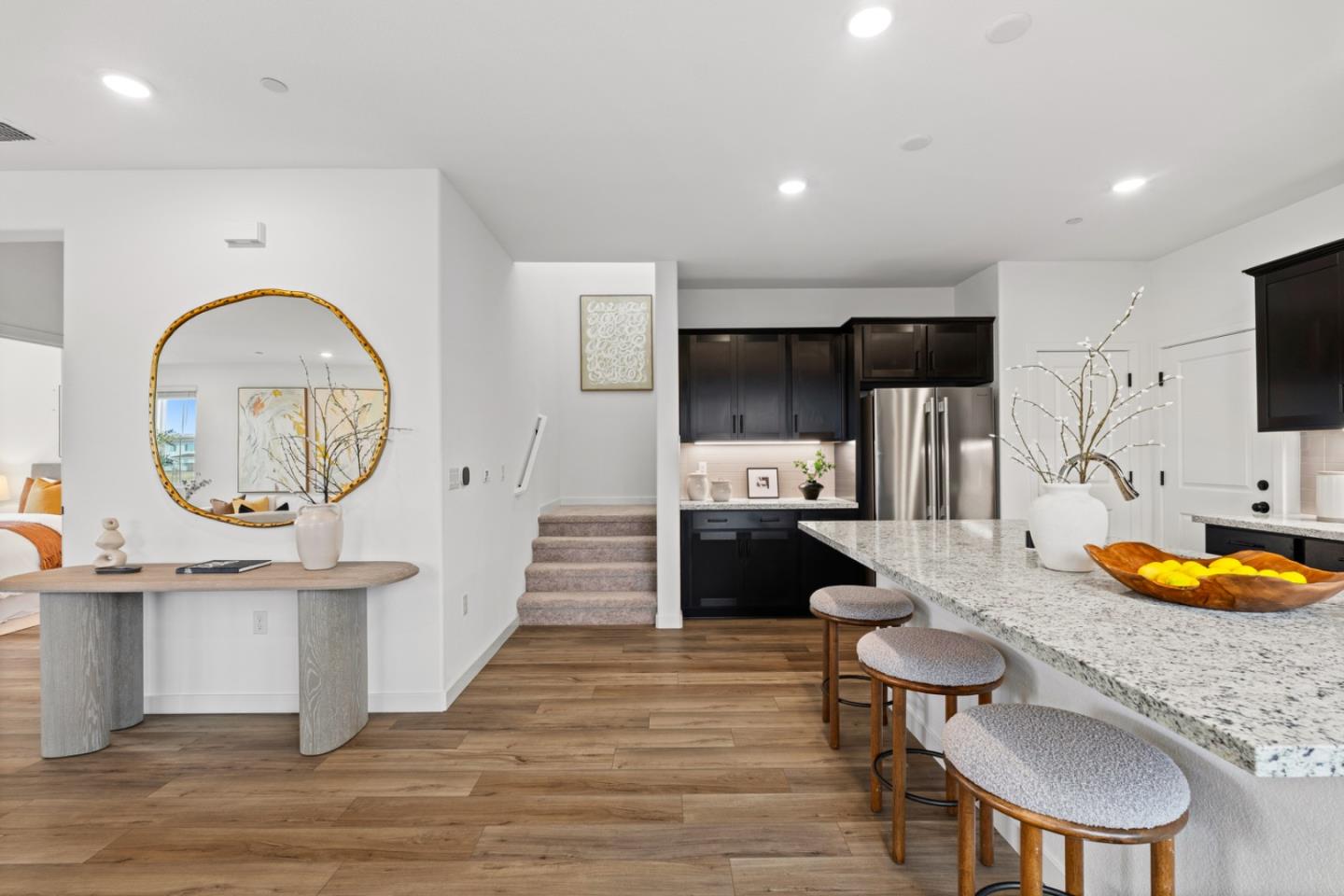 1506 N Central