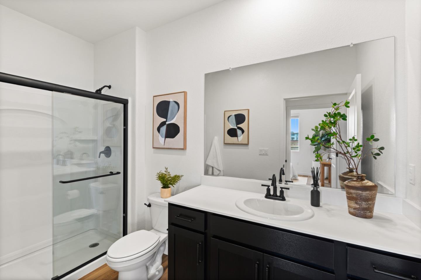 1506 N Central