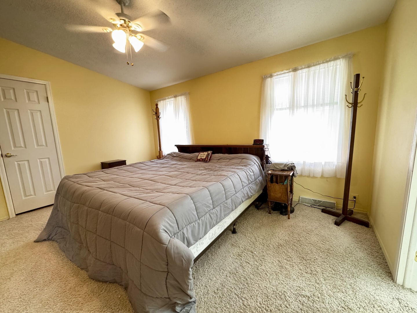 10712 W Silver Lake Drive Unit: 2018