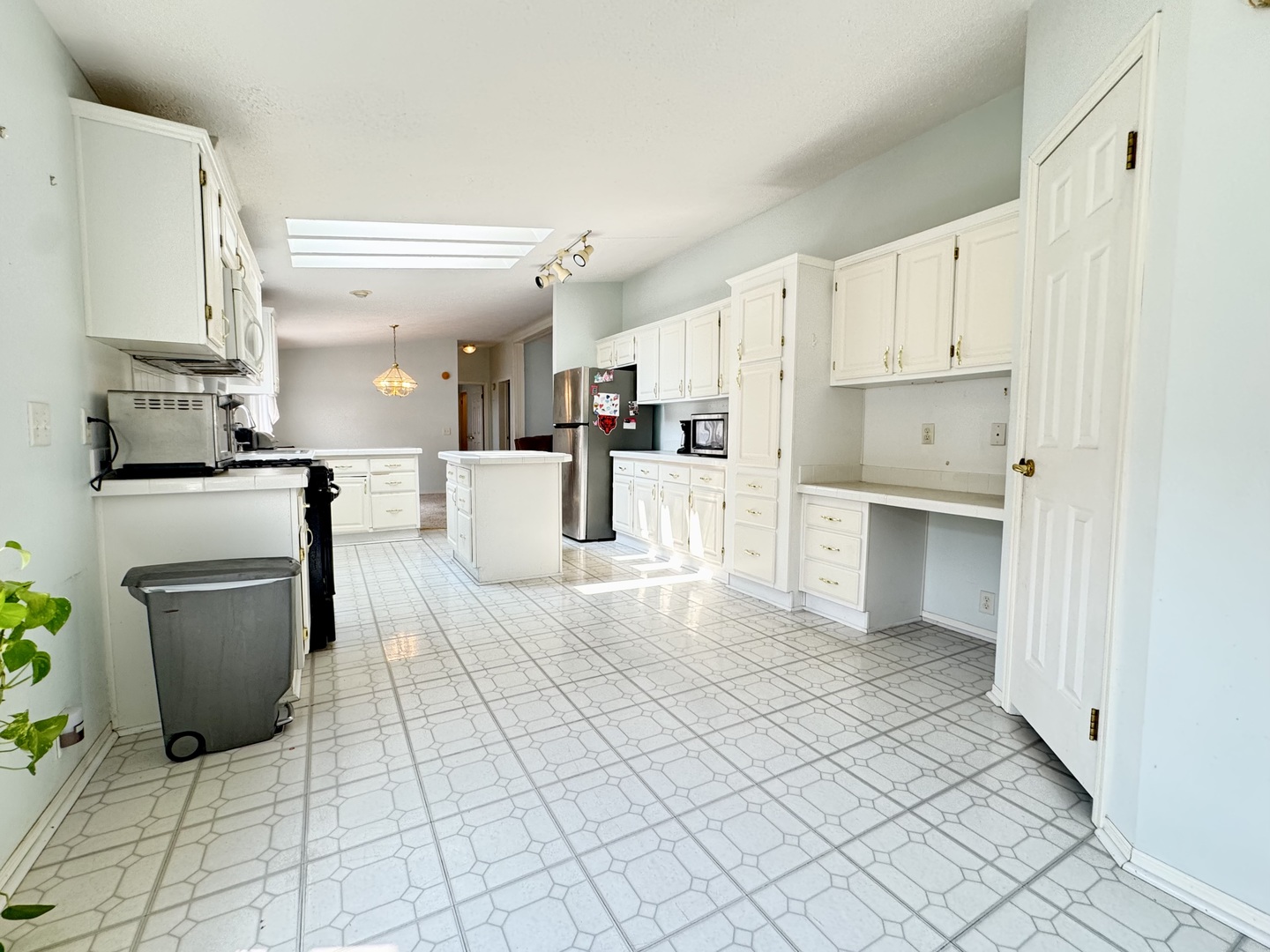 10712 W Silver Lake Drive Unit: 2018