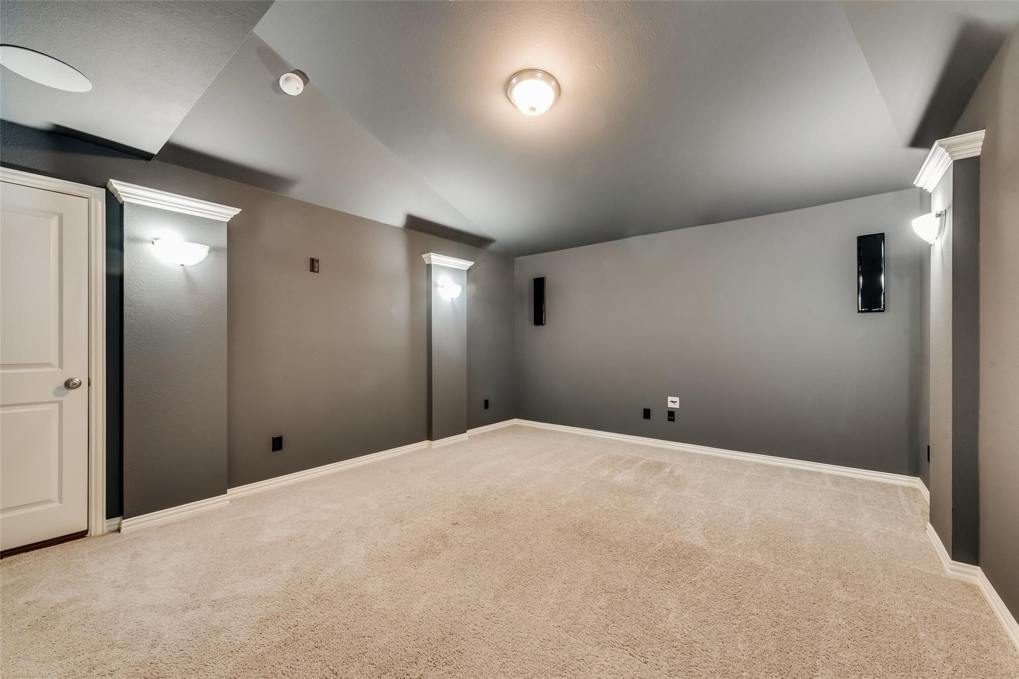 208 Lilypad Bend