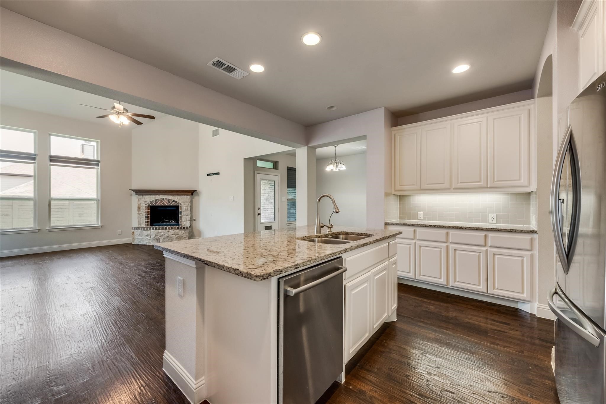 208 Lilypad Bend