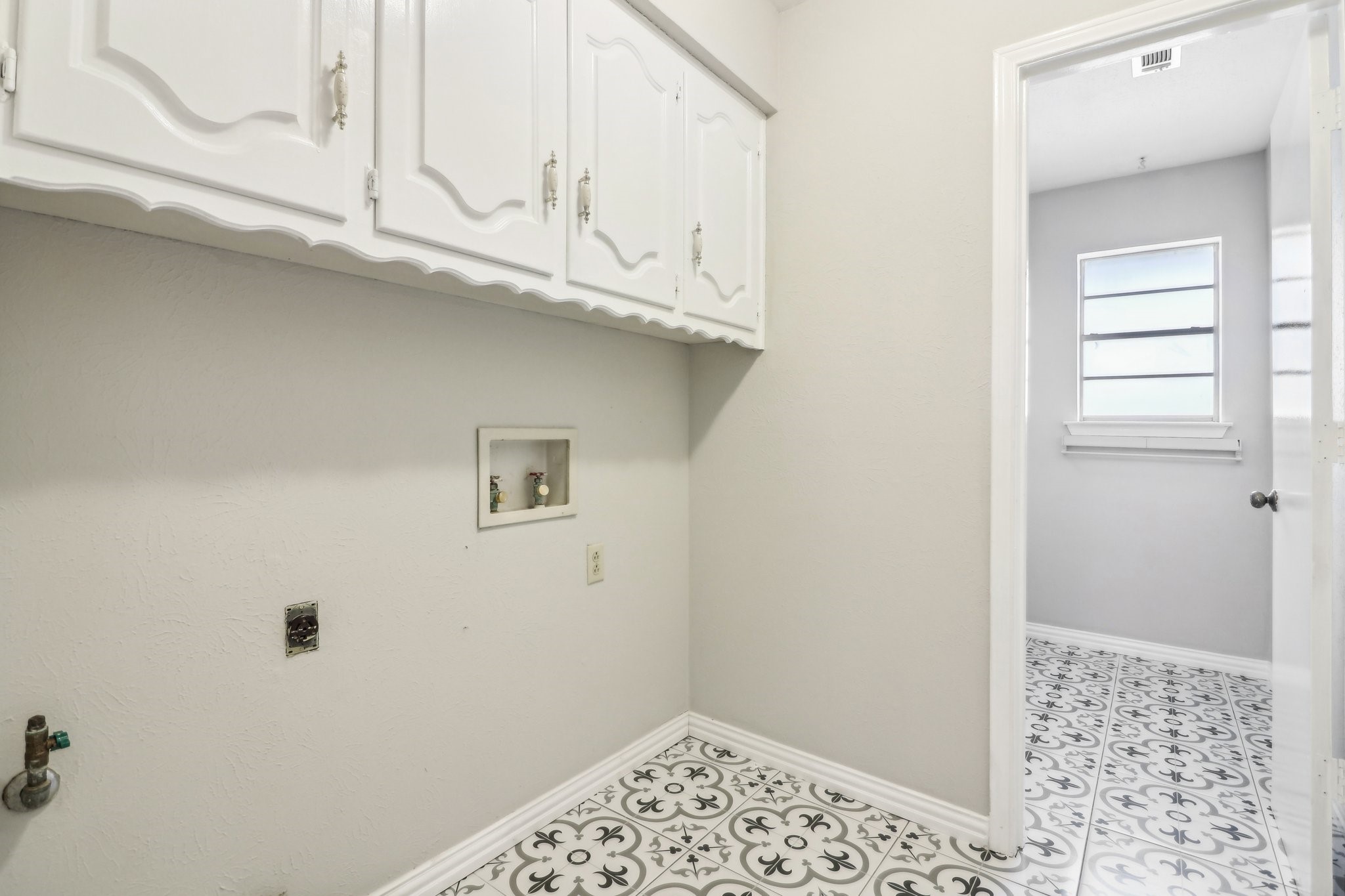 1362 Juniper Lane