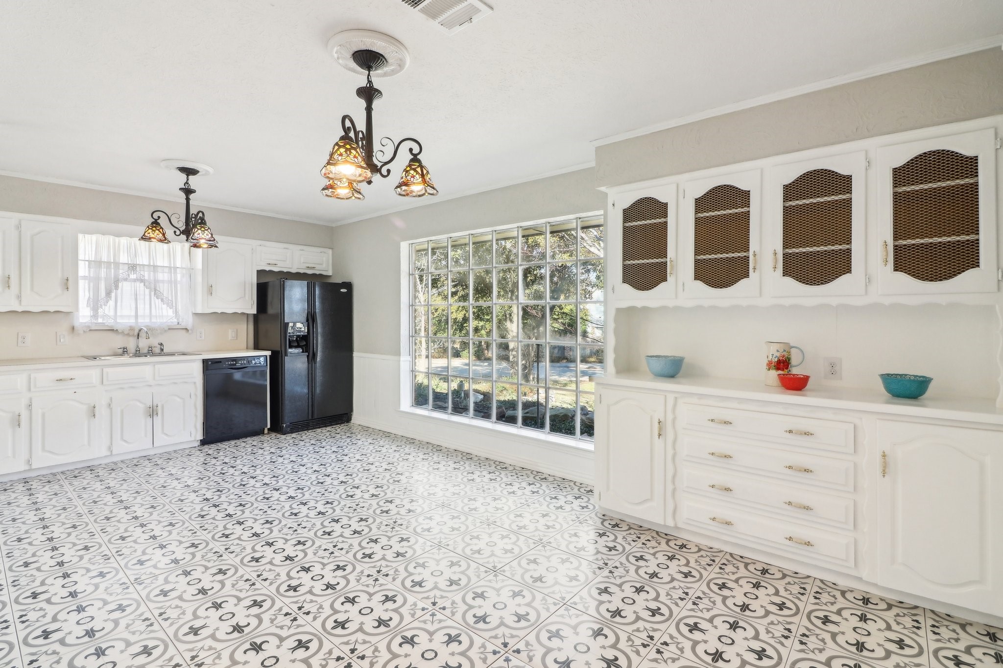 1362 Juniper Lane