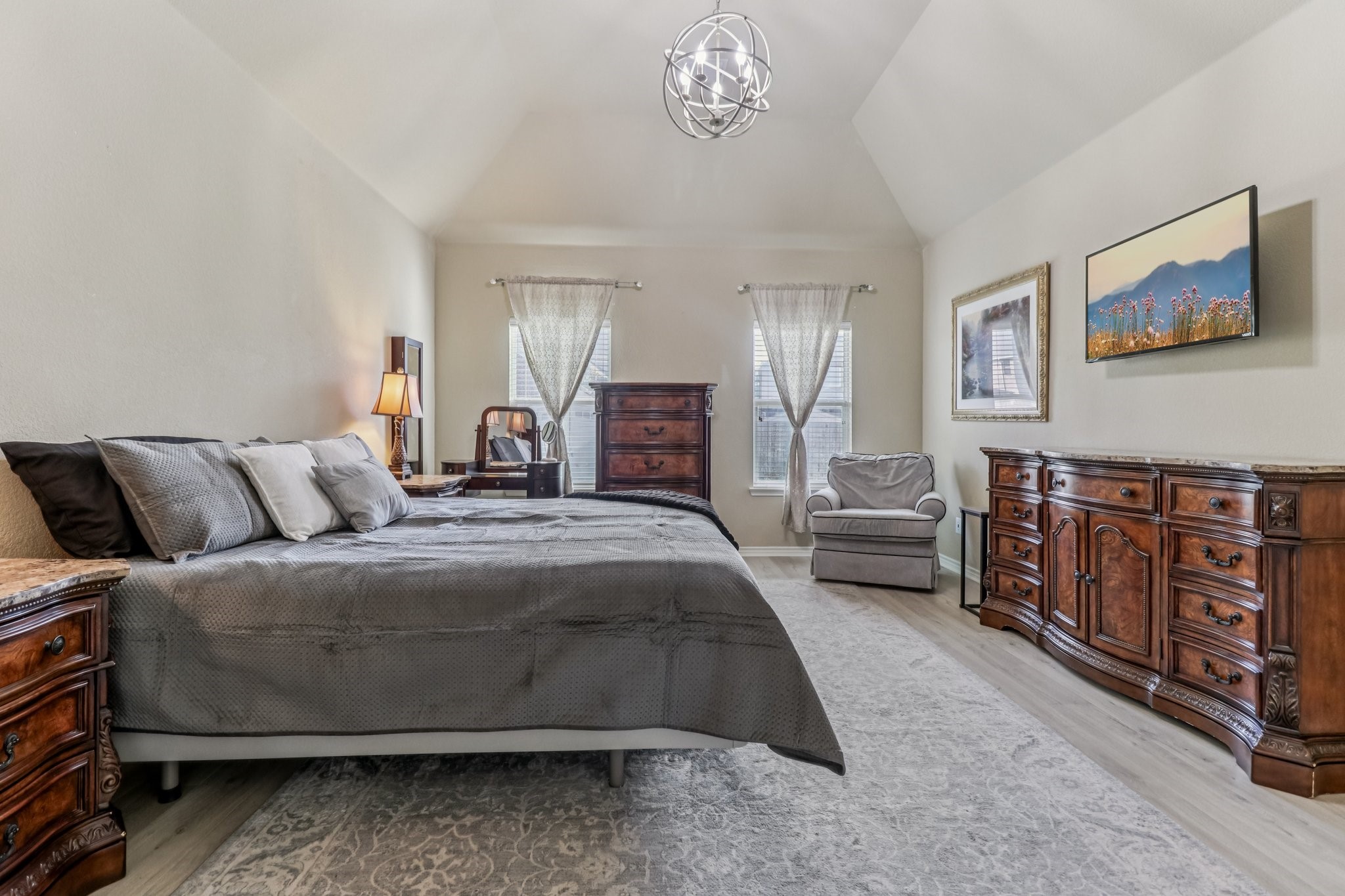 4113 Burwood Drive