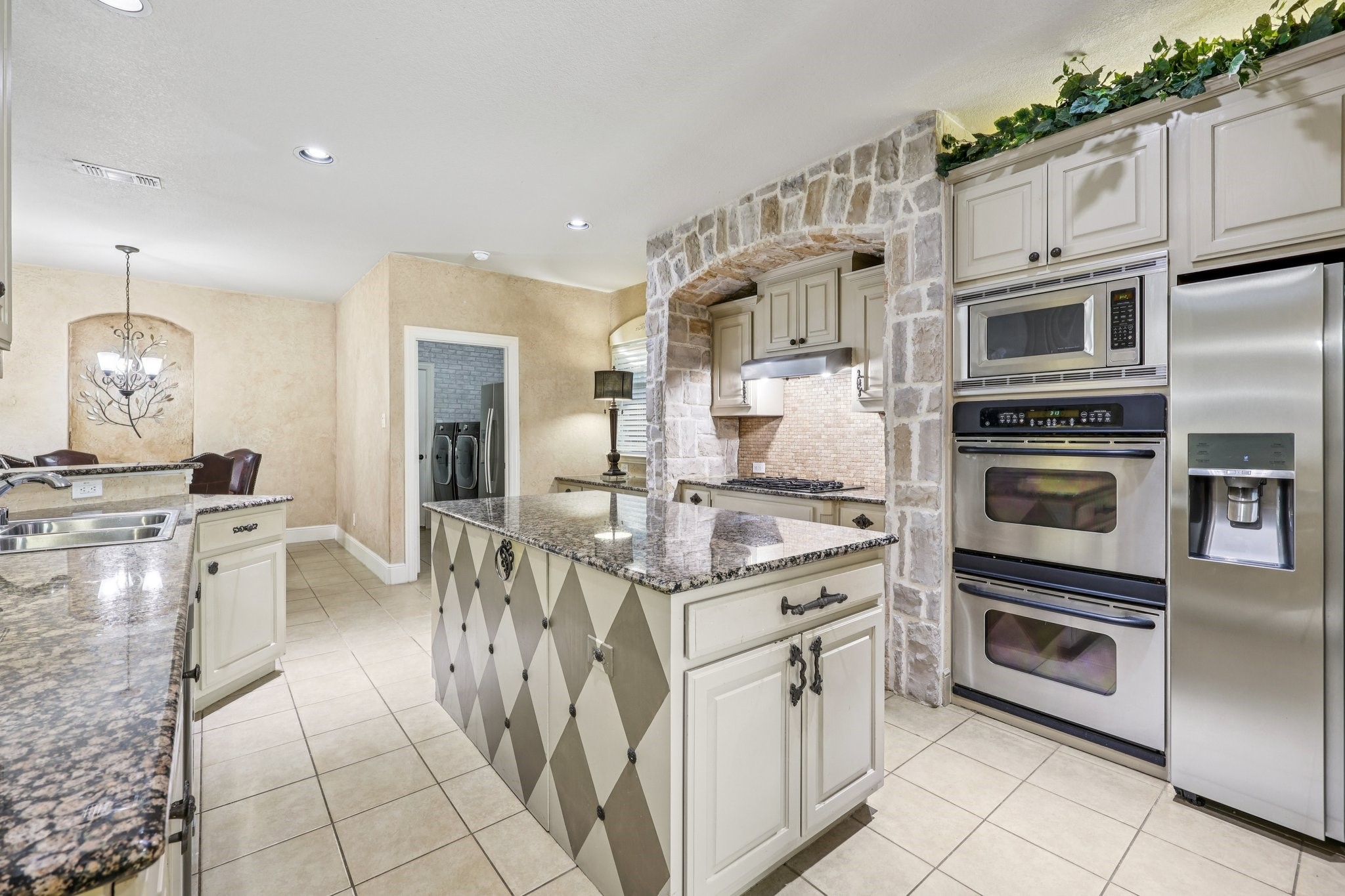 12324 Skipper Drive