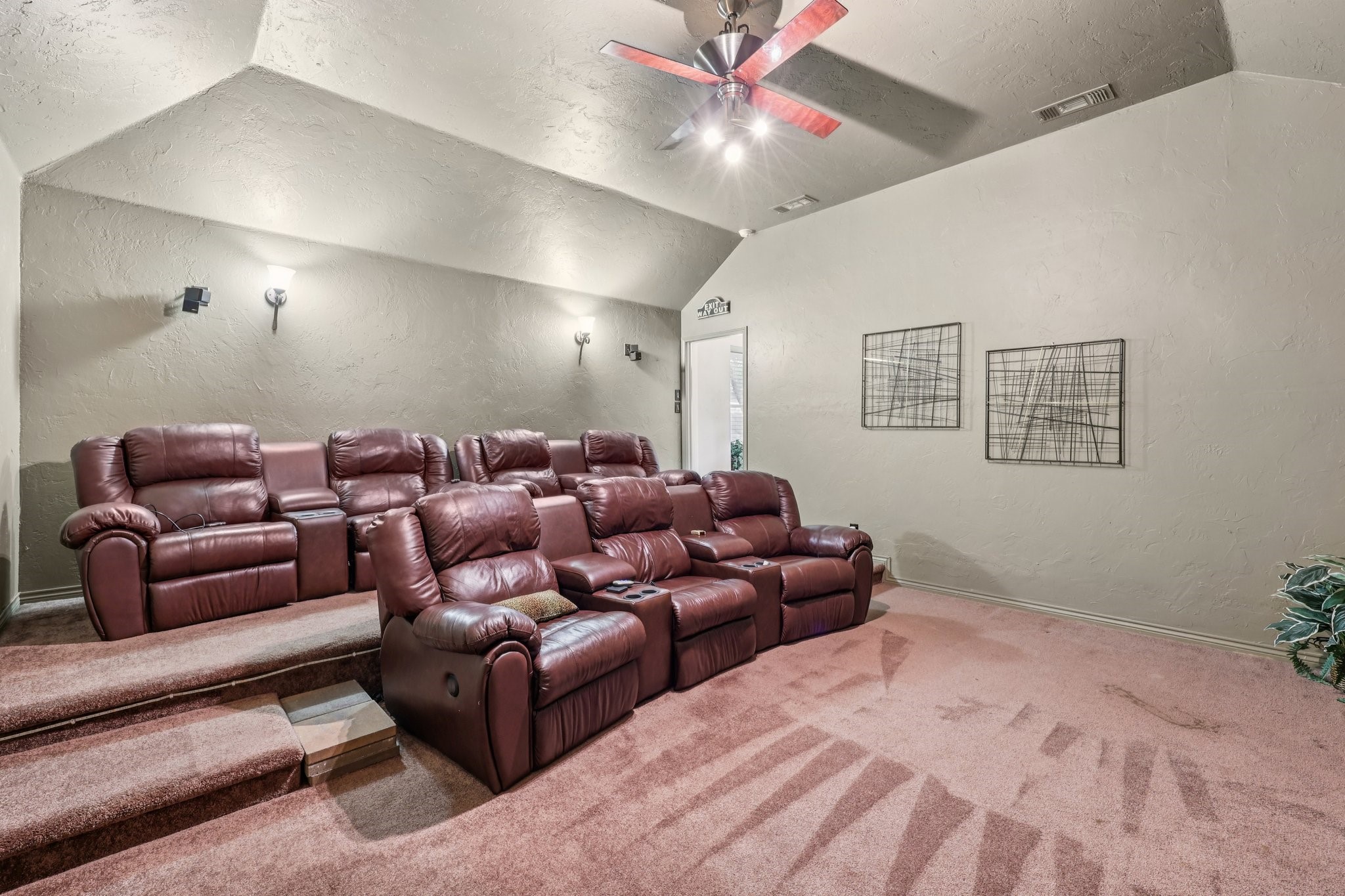 12324 Skipper Drive