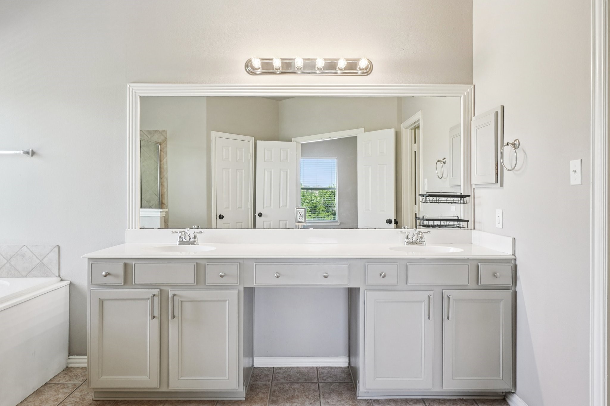 1628 Sea Pines Drive