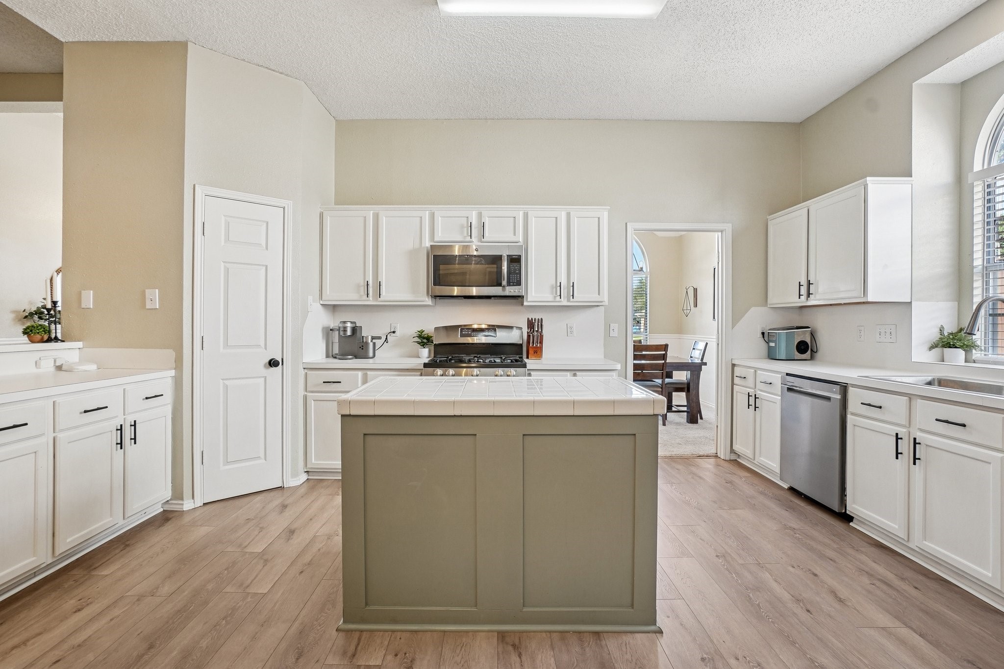 1424 Bogard Lane