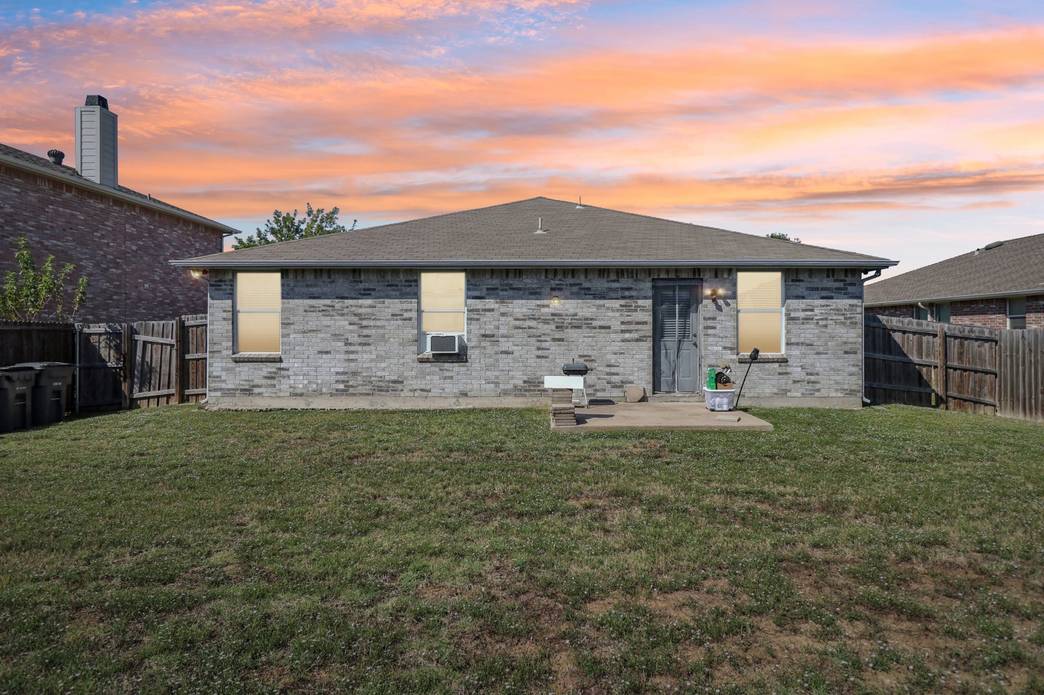 2625 Mariners Drive
