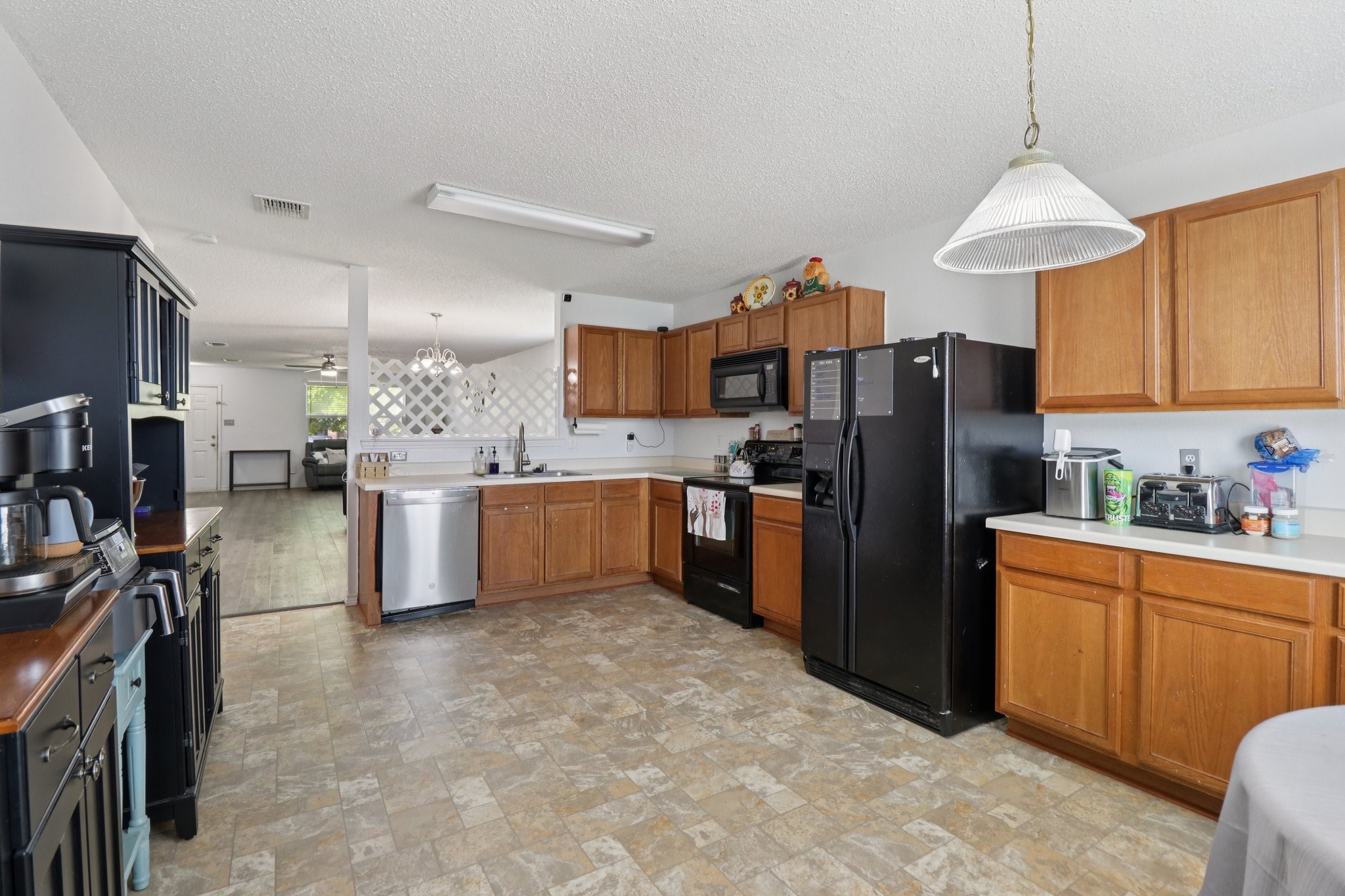 2625 Mariners Drive