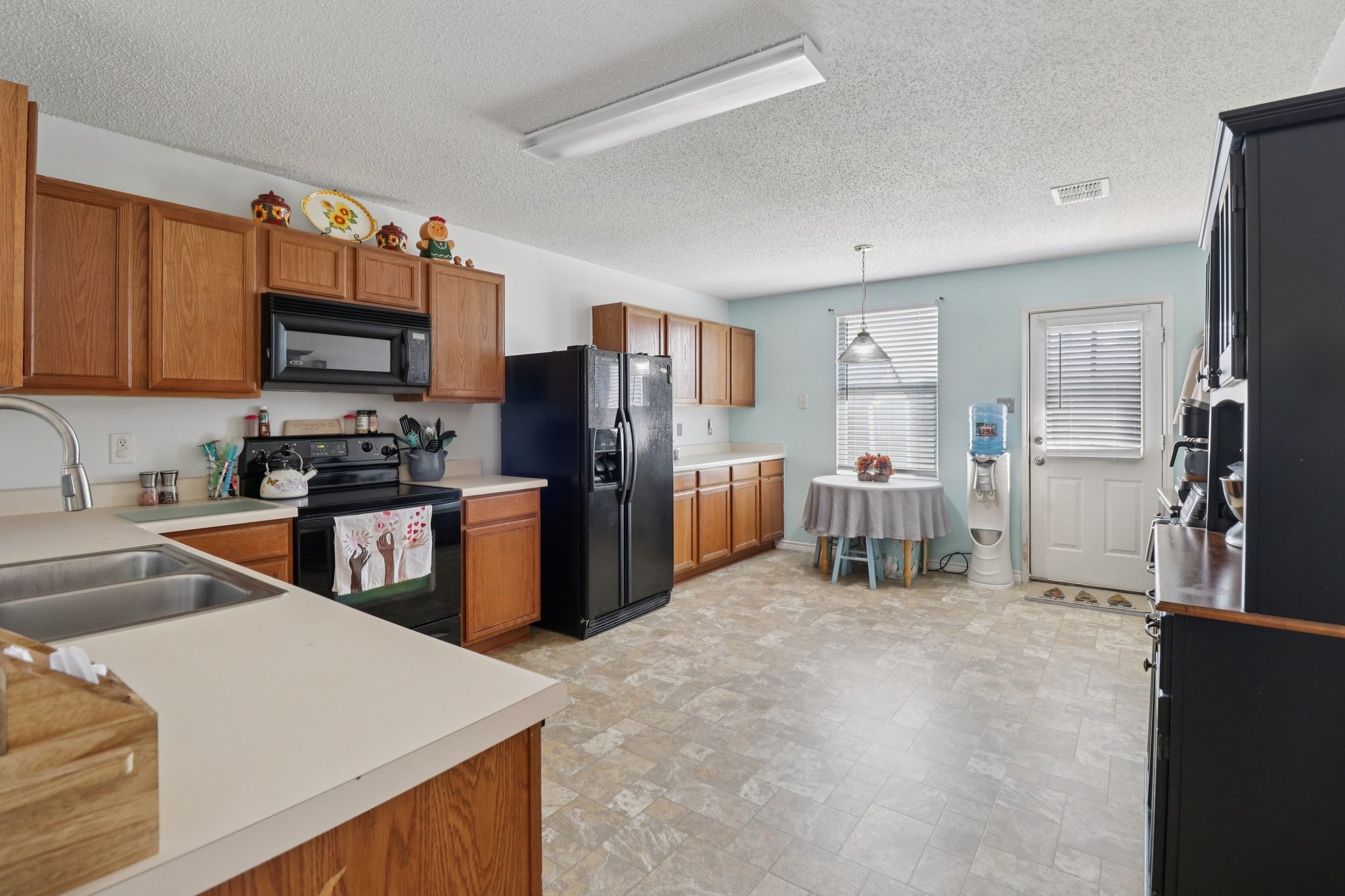 2625 Mariners Drive