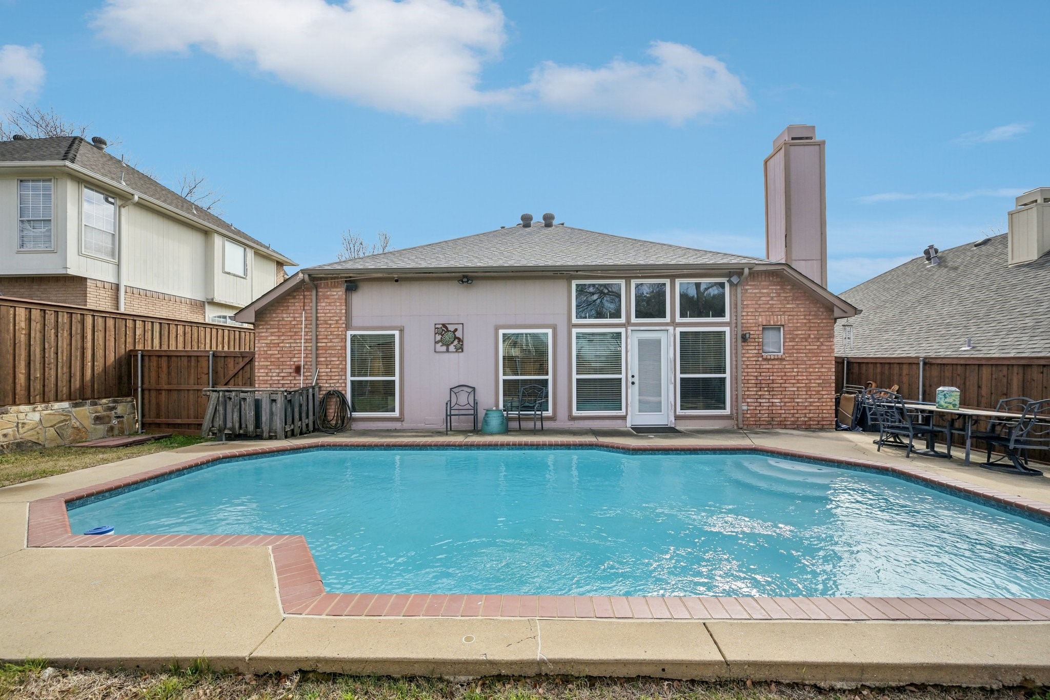 18519 Timber Oaks Drive